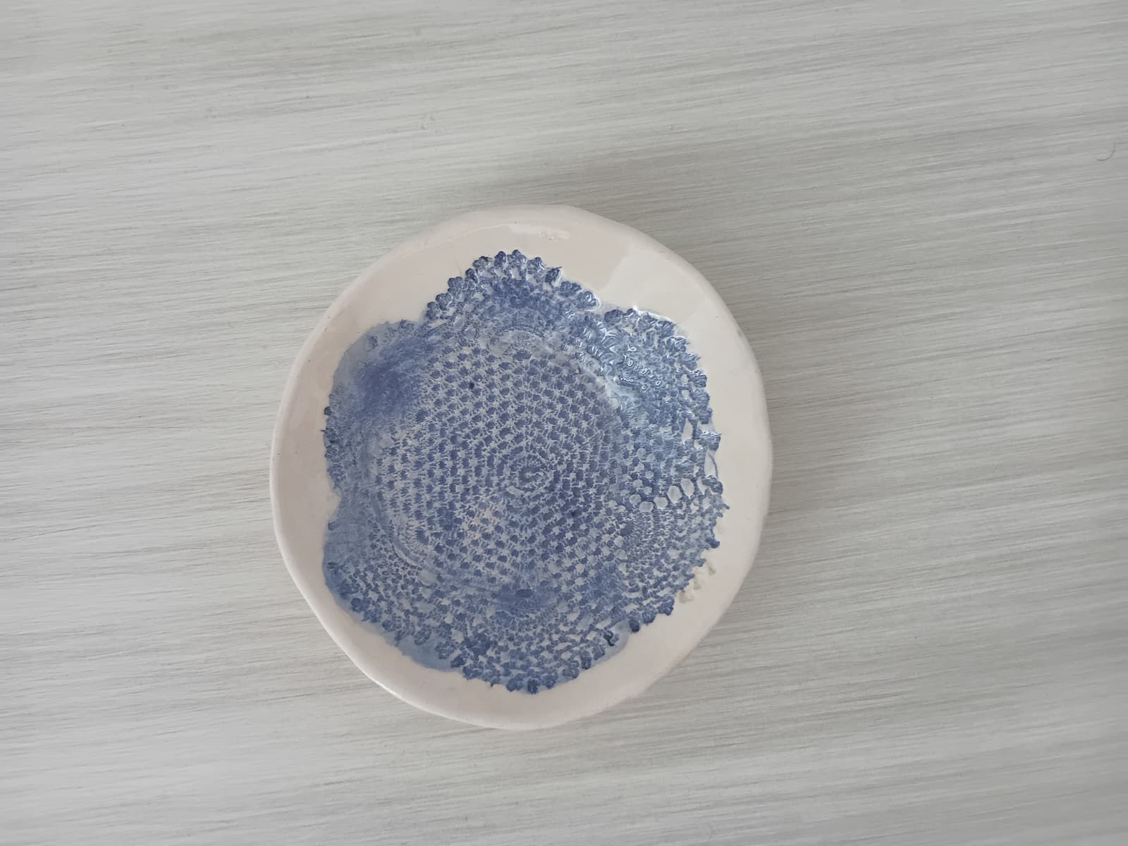 Mavi Dantel: Dokulu Seramik Takı Tabağı / Reçellik